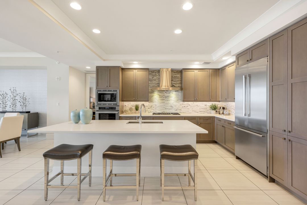4971 Bonita Bay Blvd #1402, Bonita Springs, FL 34134