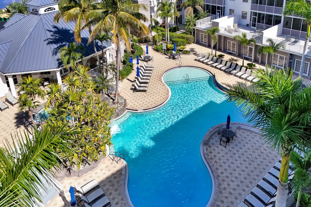 410 Flagship Dr #501, Naples, FL 34108