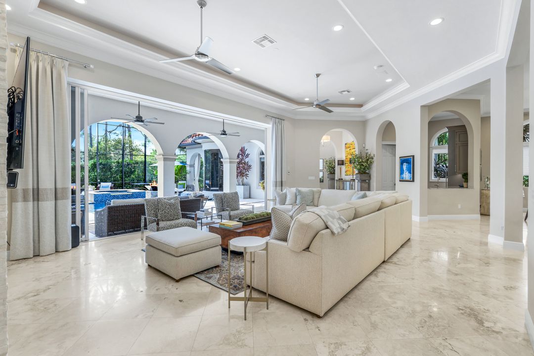 12338 Collier's Reserve Dr, Naples, FL 34110