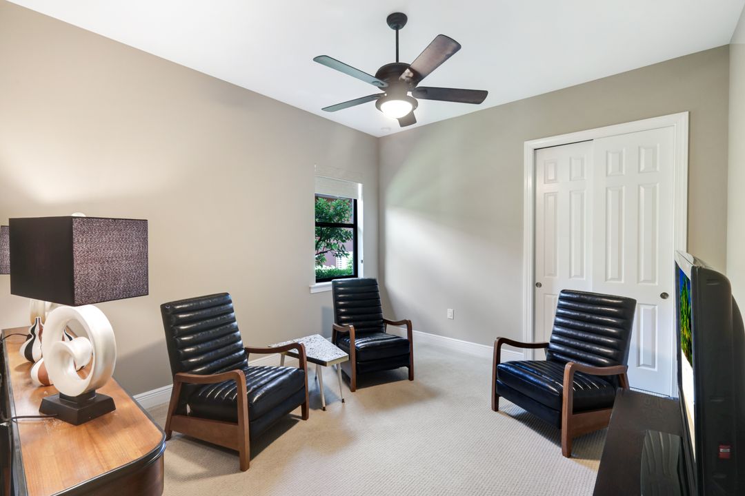 10194 Belcrest Blvd, Fort Myers, FL 33913