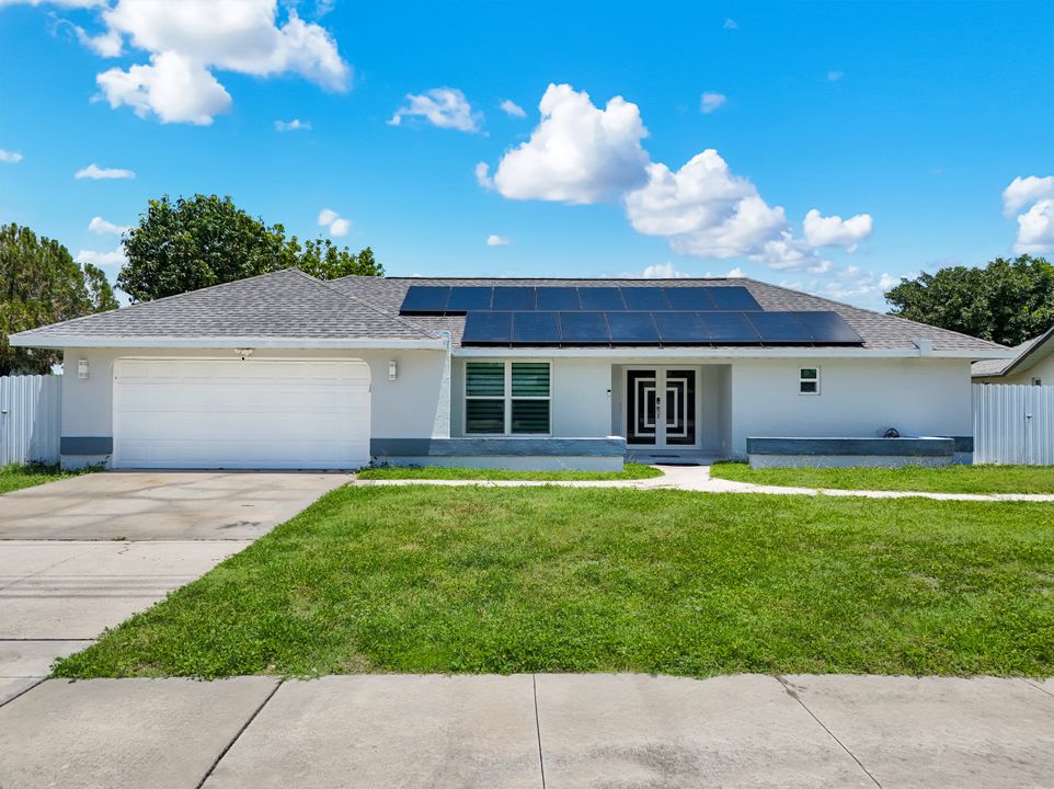 1813 Hancock Bridge Pkwy, Cape Coral, FL 33990