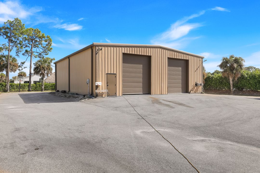 5630 Copper Leaf Ln, Naples, FL 34116