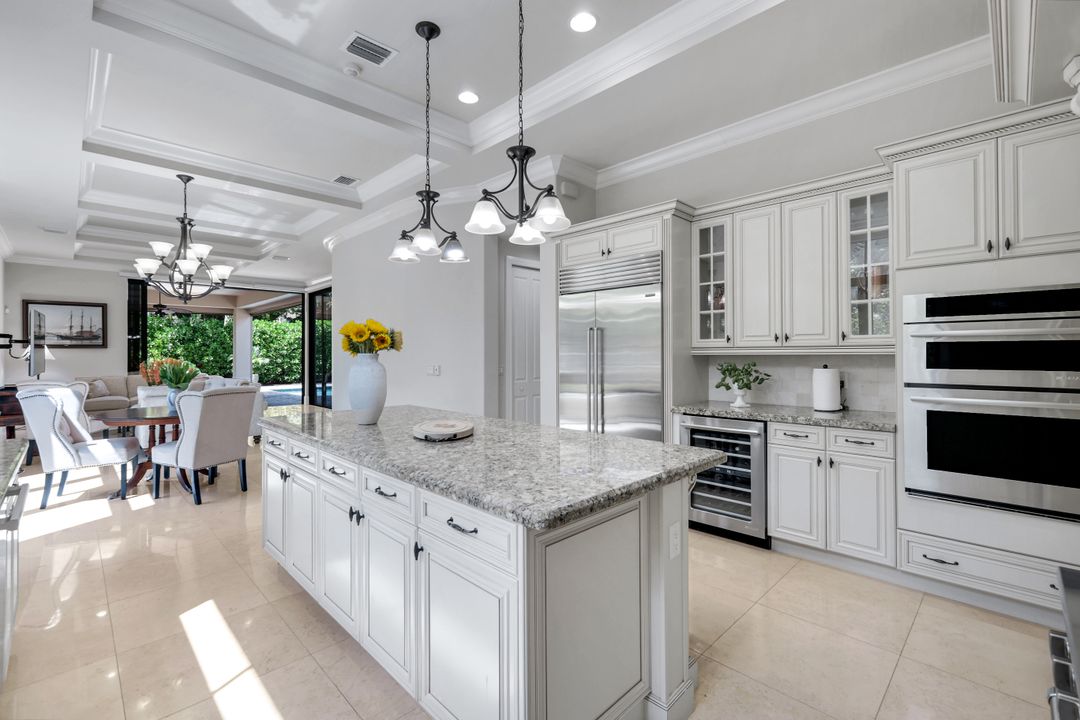 2351 Traditions Ct, Naples, FL 34105