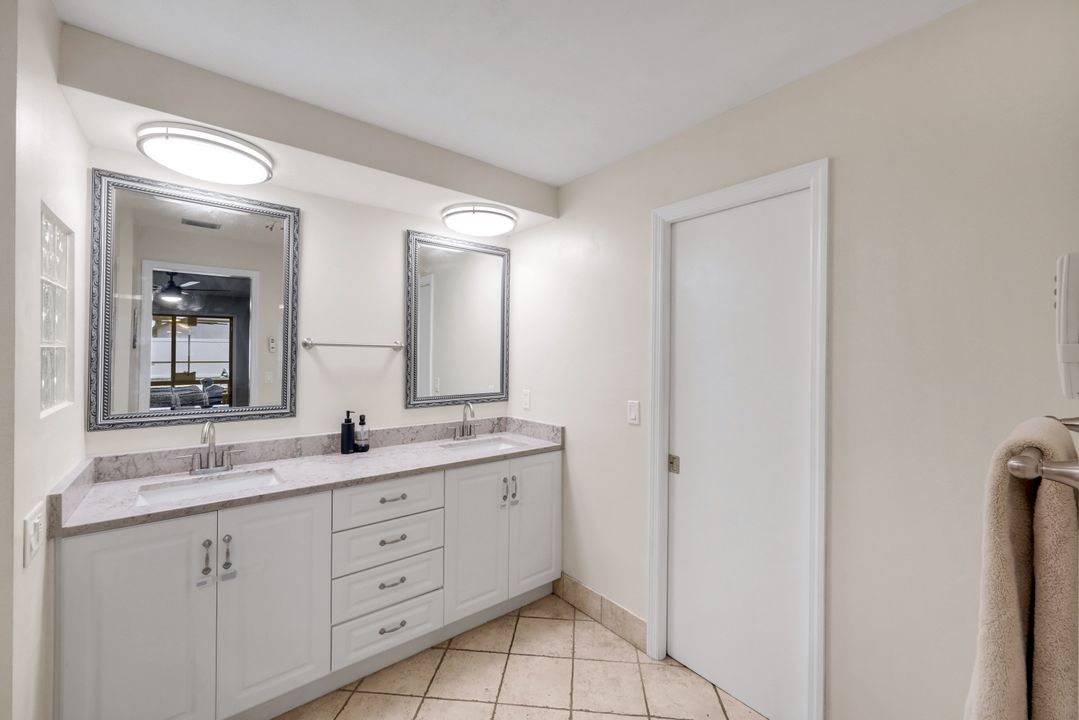 4548 SE 11th Pl, Cape Coral, FL 33904
