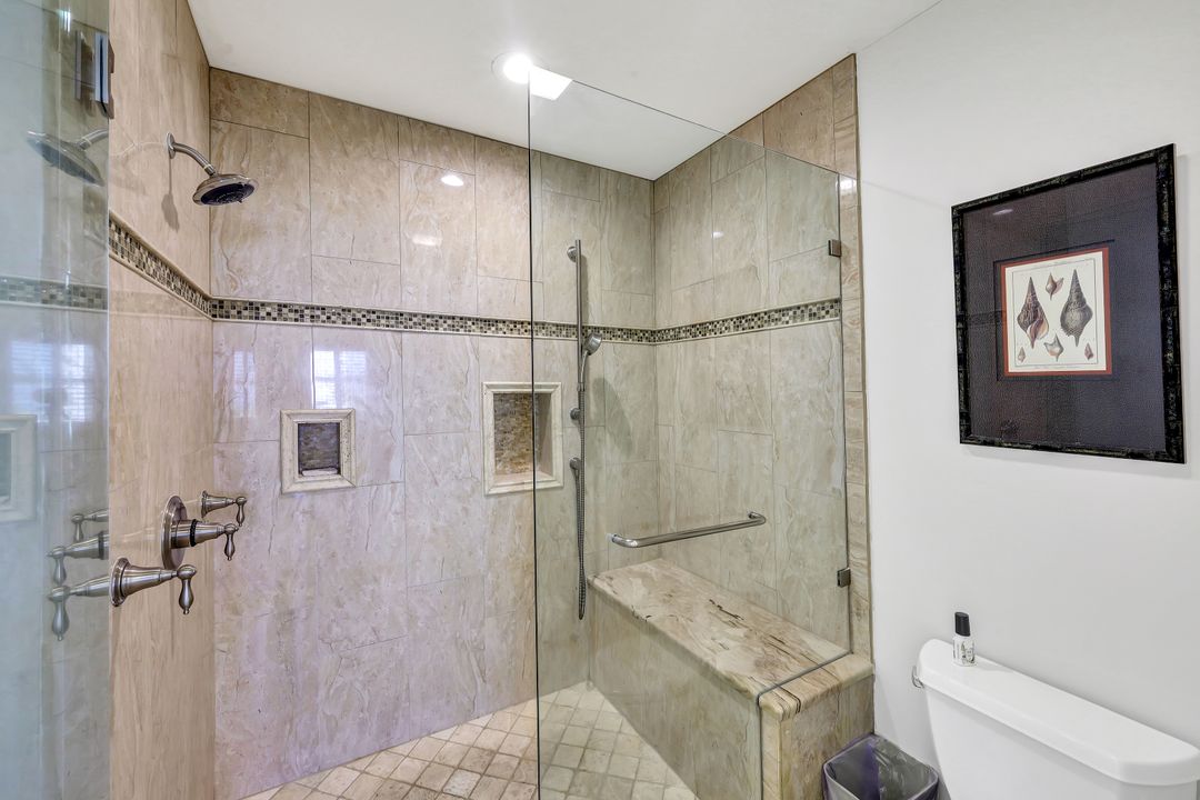 460 Launch Cir #604, Naples, FL 34108