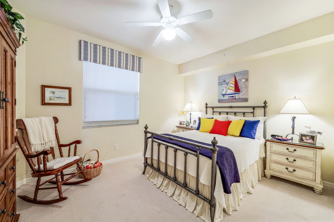 410 Flagship Dr #504, Naples, FL 34108