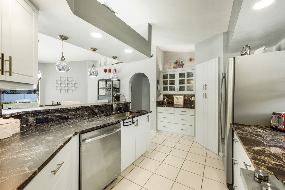 5018 SW 20th Pl, Cape Coral, FL 33914