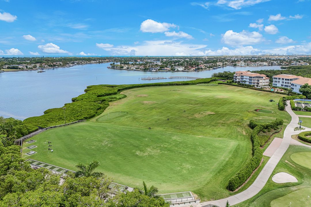 4700 Yacht Harbor Dr #611, Naples, FL 34112
