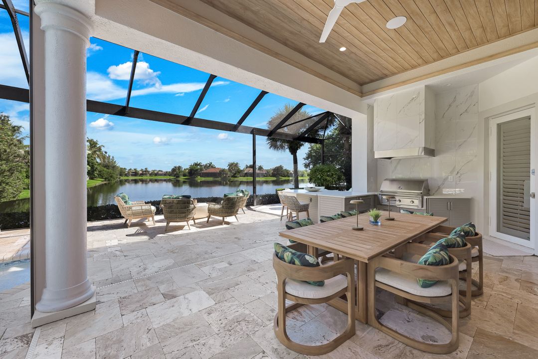 8871 Shenendoah Cir, Naples, FL 34113