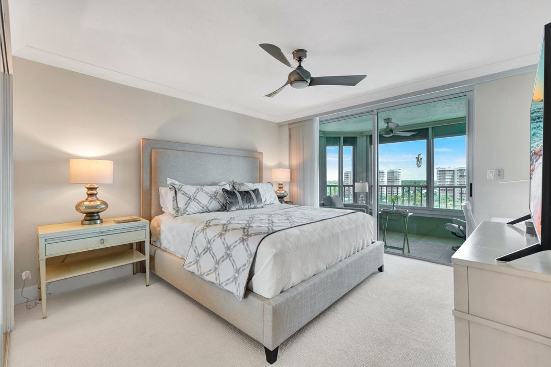 21 Bluebill Ave #1001, Naples, FL 34108