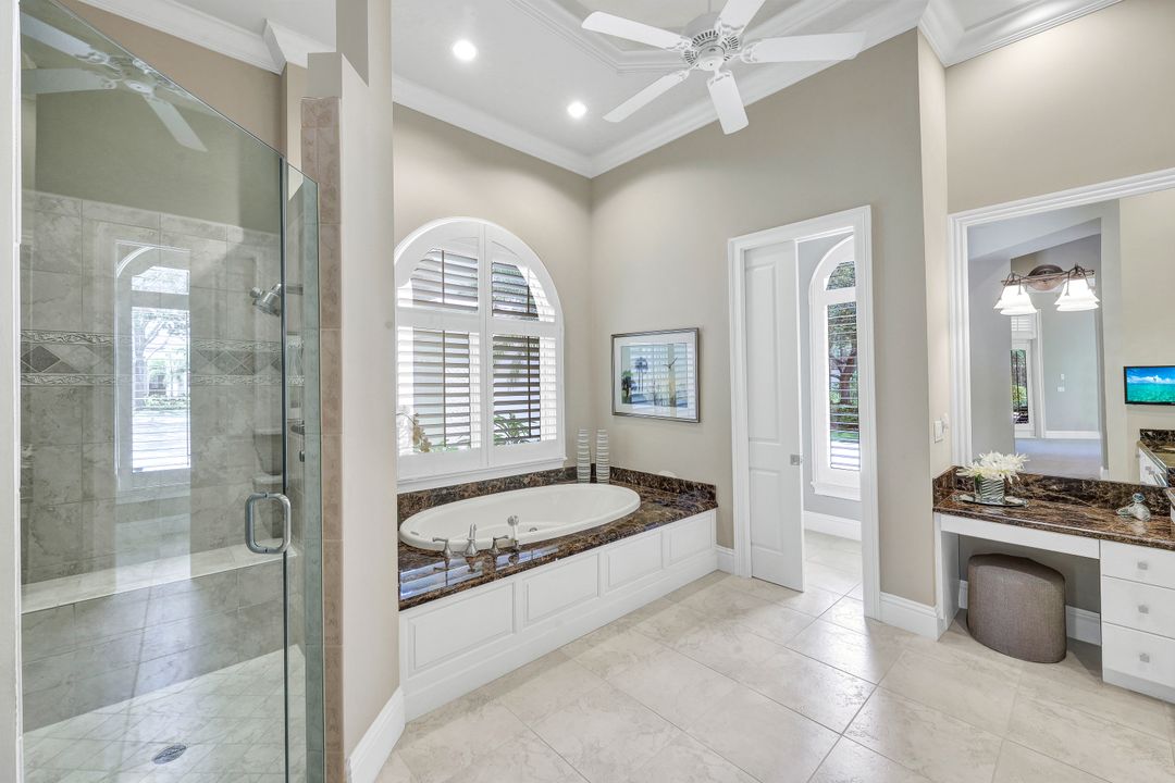 11993 Collier's Reserve Dr, Naples, FL 34110