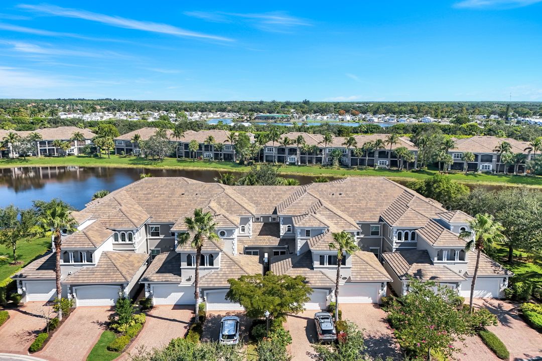 9223 Corfu Ct #202, Naples, FL 34114