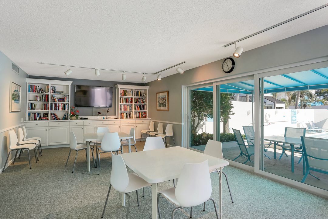 355 Park Shore Dr #1-134, Naples, FL 34103