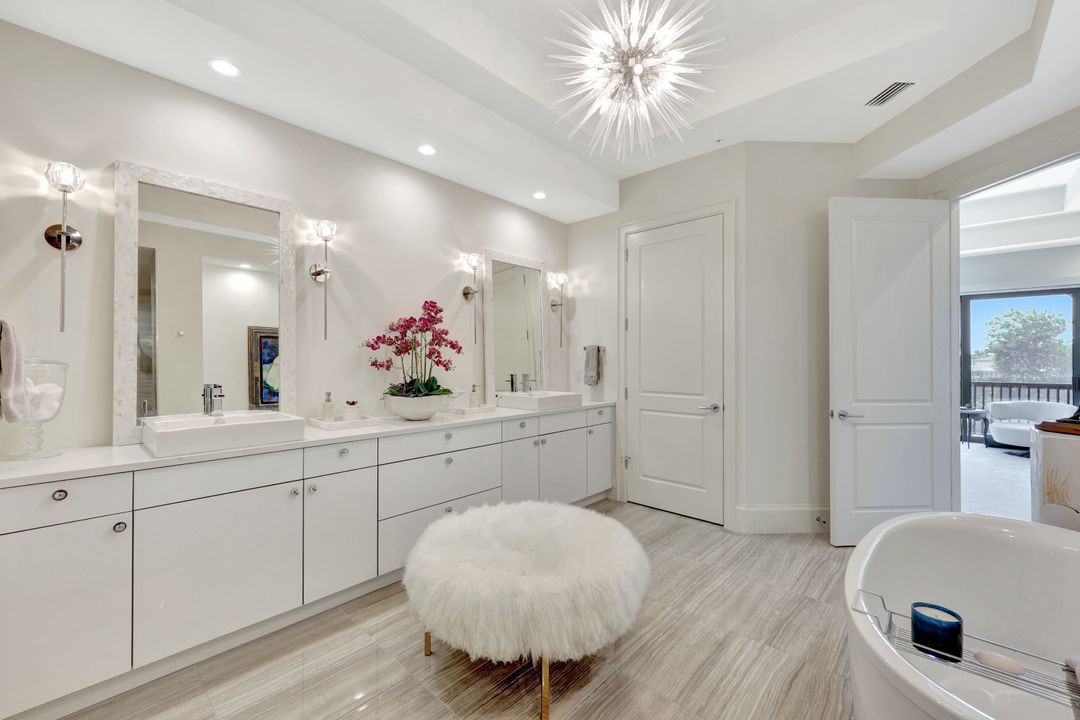 16350 Corsica Way #202, Naples, FL 34110