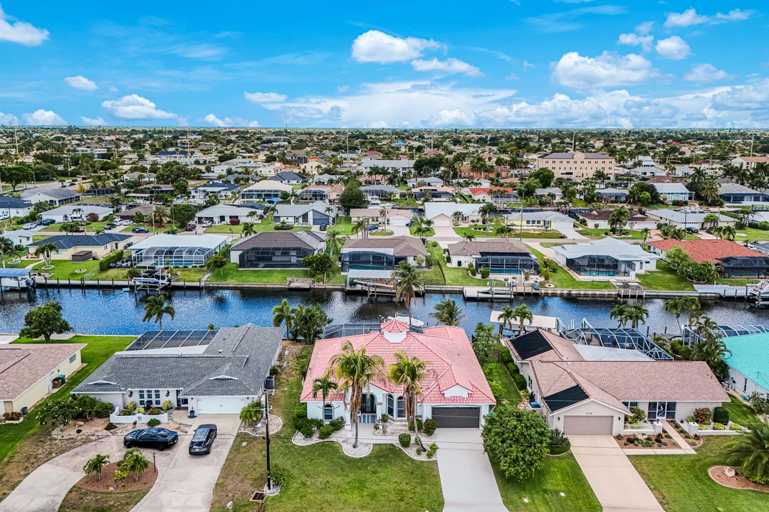 3712 SE 17th Pl, Cape Coral, FL 33904