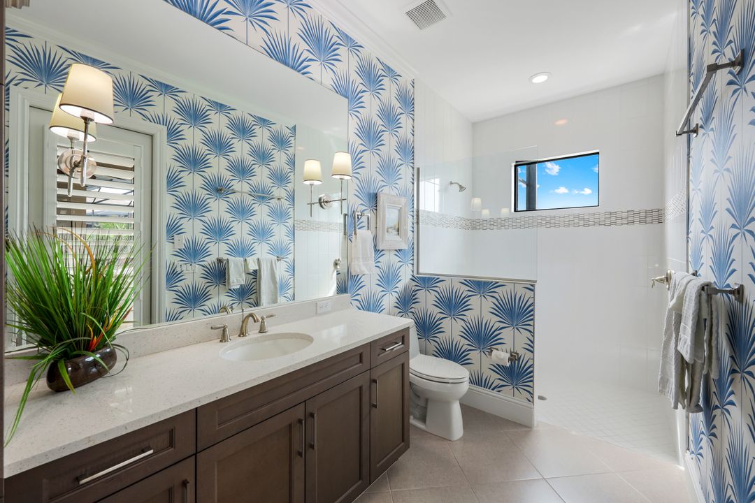 9010 Arrezo Ct, Naples, FL 34119