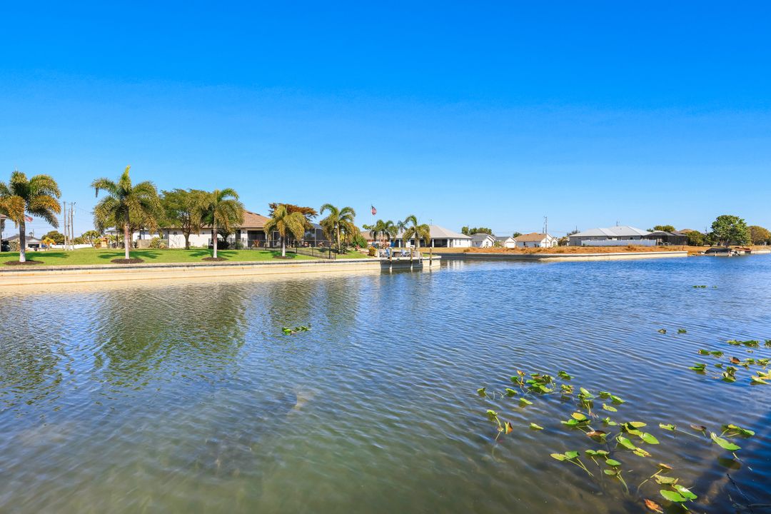 237 SW 21st St, Cape Coral, FL 33991