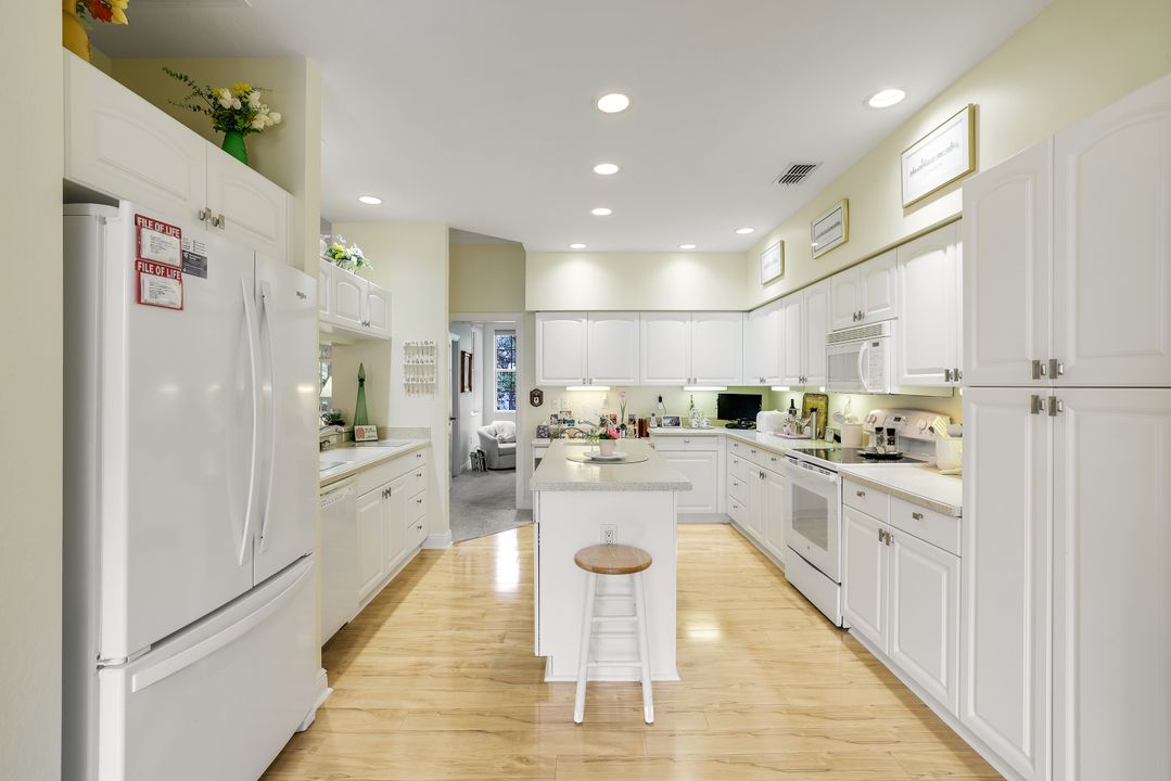 4795 Aston Gardens Way #D-102, Naples, FL 34109