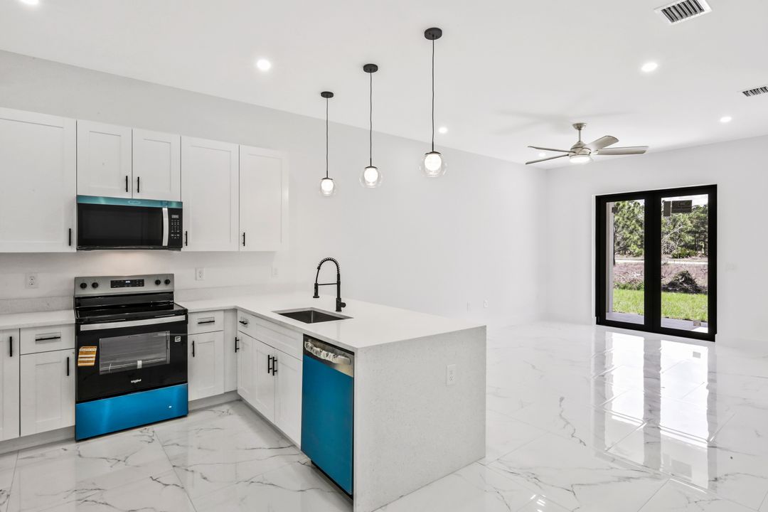 521 Lillon Ave S, Lehigh Acres, FL 33974