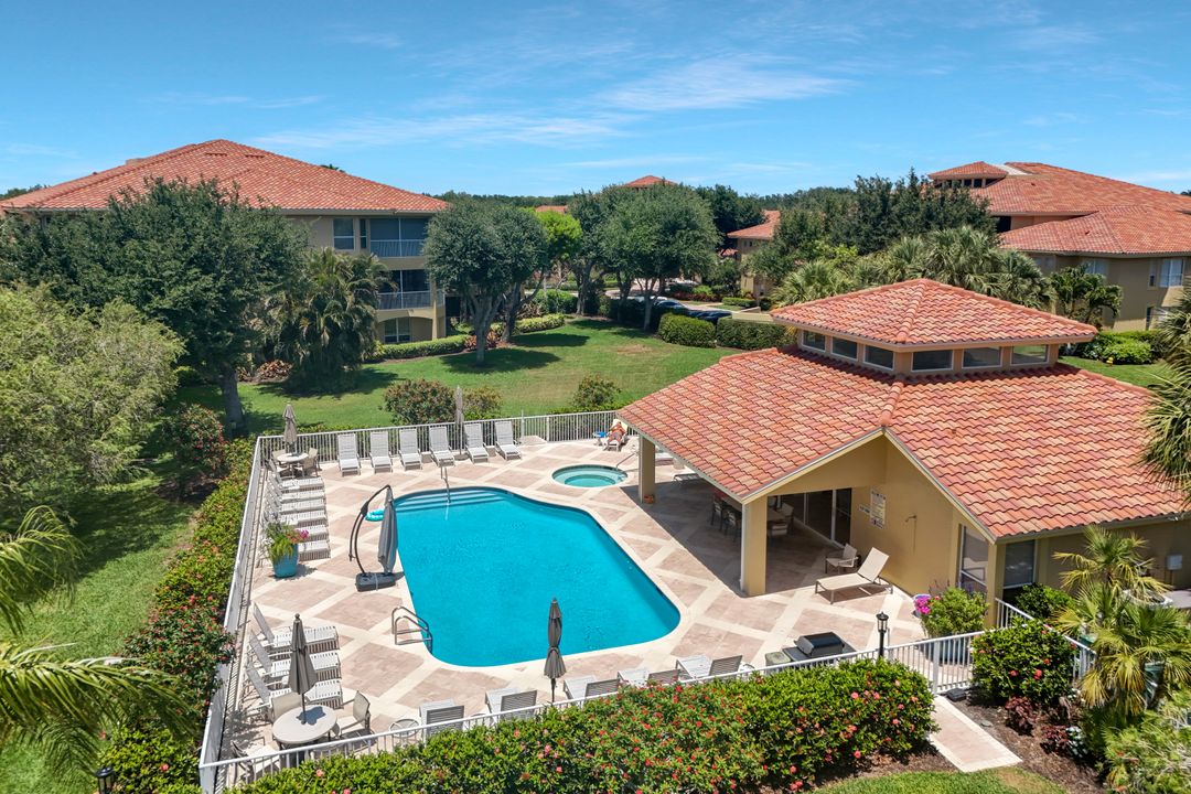1855 Les Chateaux Blvd #201, Naples, FL 34109