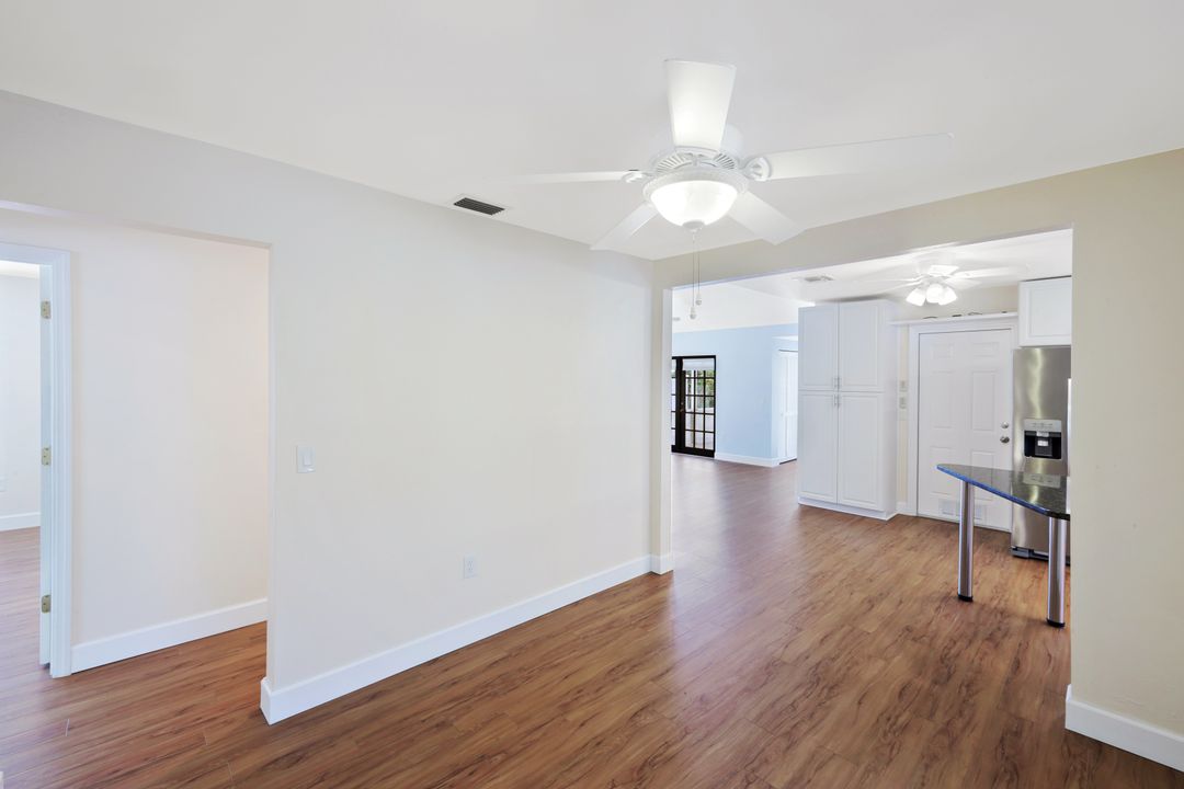 825 93rd Ave N, Naples, FL 34108