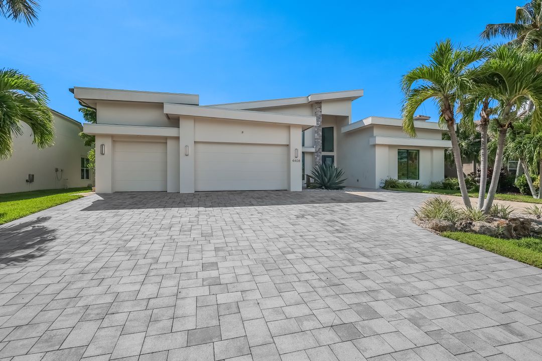 4408 SW 28th Pl, Cape Coral, FL 33914