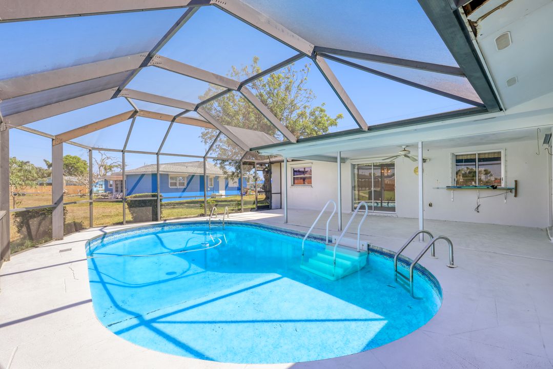 1741 SE 29th Ln, Cape Coral, FL 33904