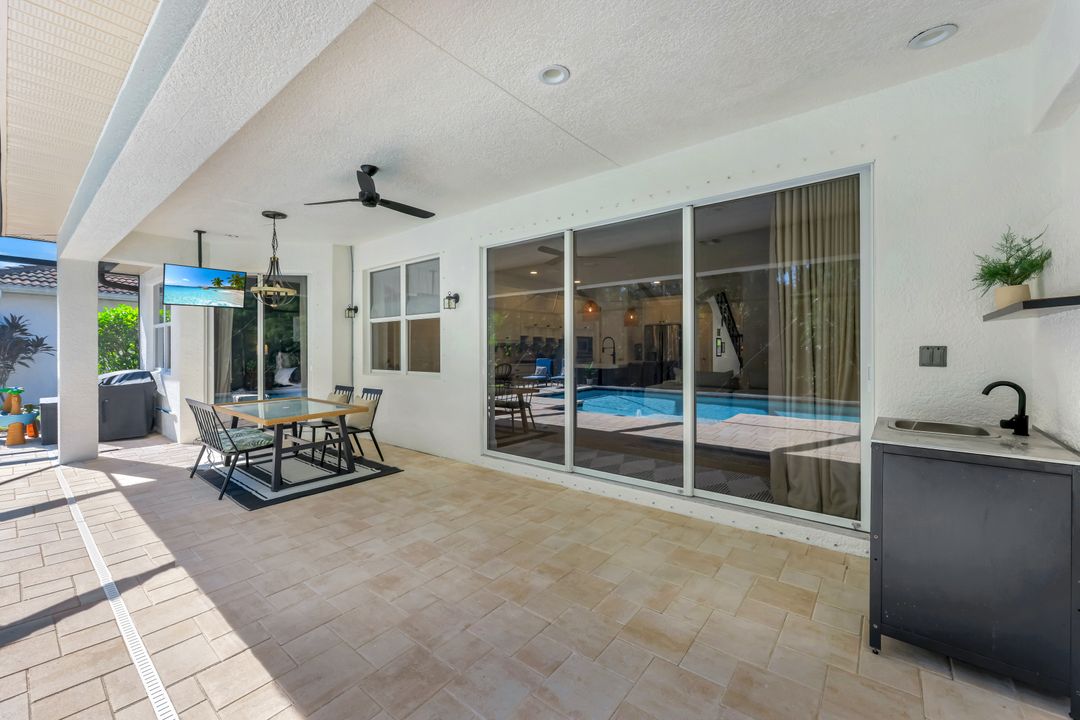 12631 Biscayne Ct, Naples, FL 34105