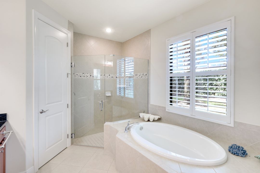 9909 Casabella Way, Bonita Springs, FL 34135