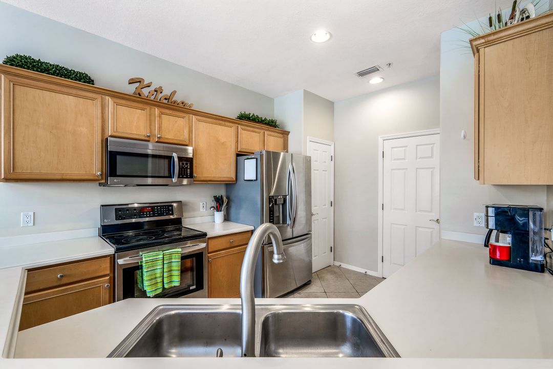 4630 Winged Foot Ct #202, Naples, FL 34112