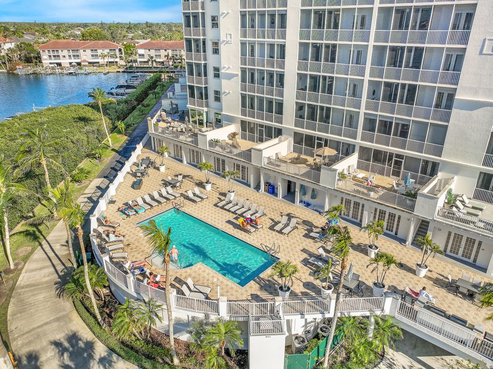 410 Flagship Dr #501, Naples, FL 34108