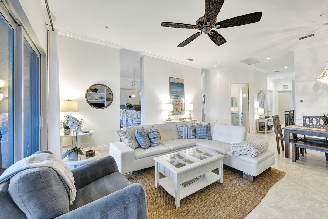 9235 Tesoro Ln #4-202, Naples, FL 34114