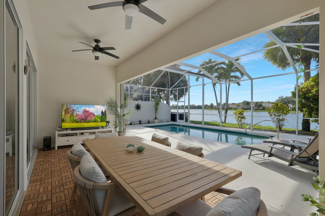 3701 Whidbey Way, Naples, FL 34119