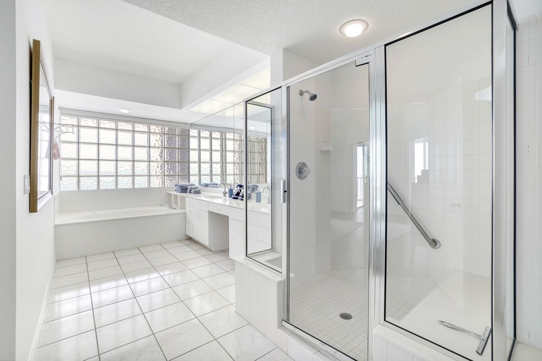 267 Barefoot Beach Blvd #606, Bonita Springs, FL 34134