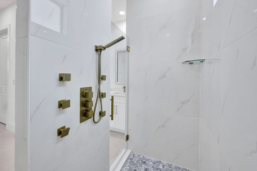 636 NE 8th Terrace, Cape Coral, FL 33909