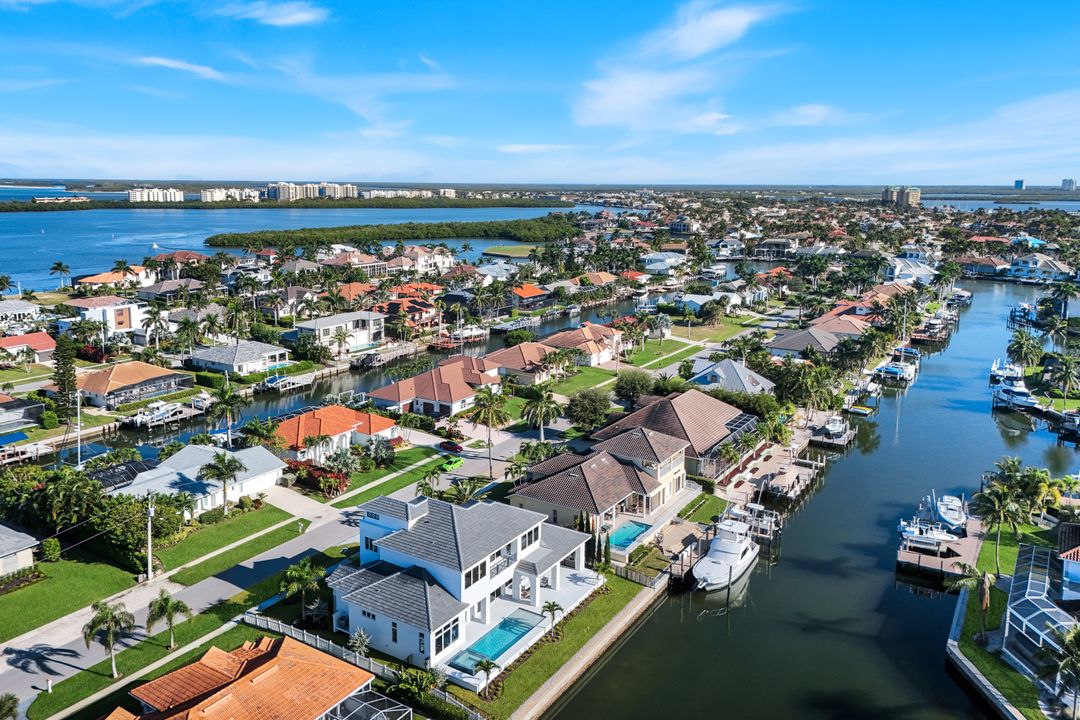 713 Nautilus Ct, Marco Island, FL 34145