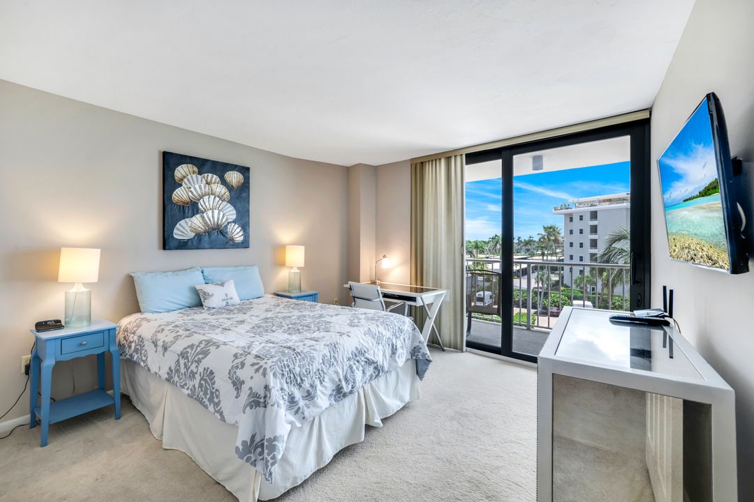 260 Seaview Ct #1-407, Marco Island, FL 34145
