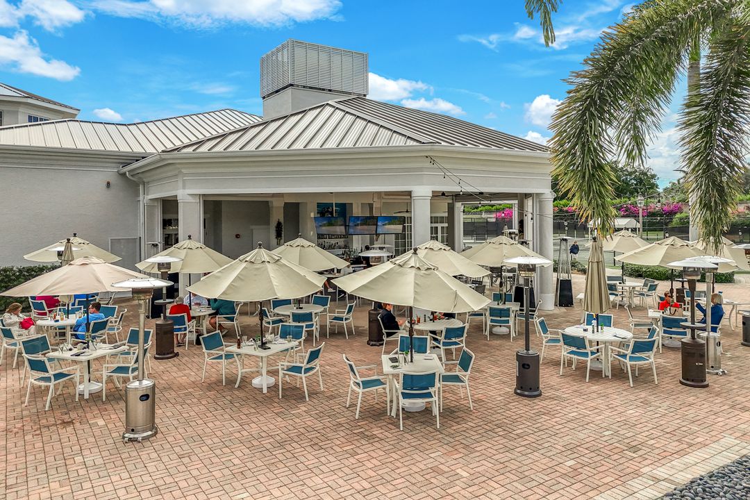 8895 Ventura Way, Naples, FL 34109