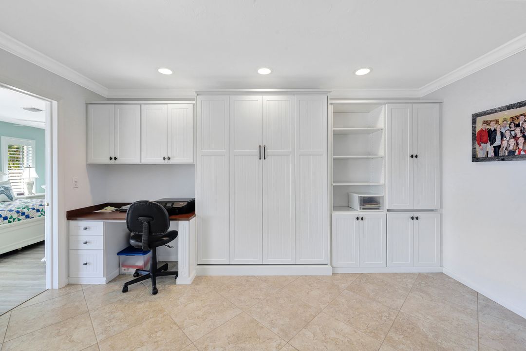 1235 Shenandoah Ct, Marco Island, FL 34145