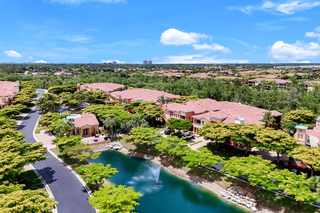 8721 Piazza Del Lago Cir #205, Estero, FL 33928