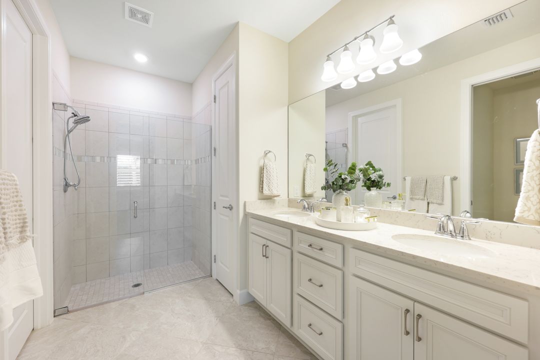 10763 Manatee Key Ln, Estero, FL 33928