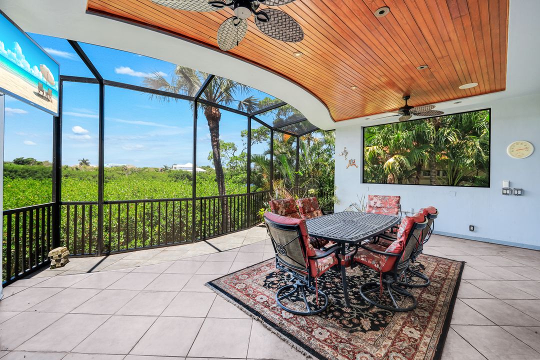 834 Hideaway Cir W, Marco Island, FL 34145