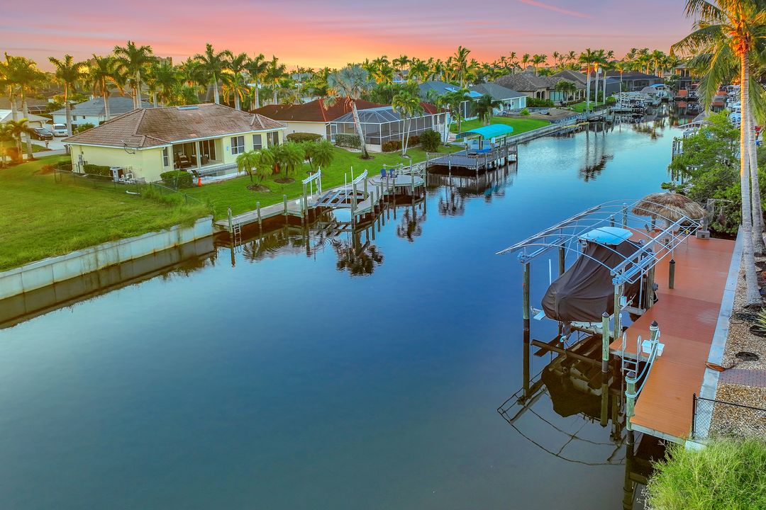 5327 SW 22nd Ave, Cape Coral, FL 33914