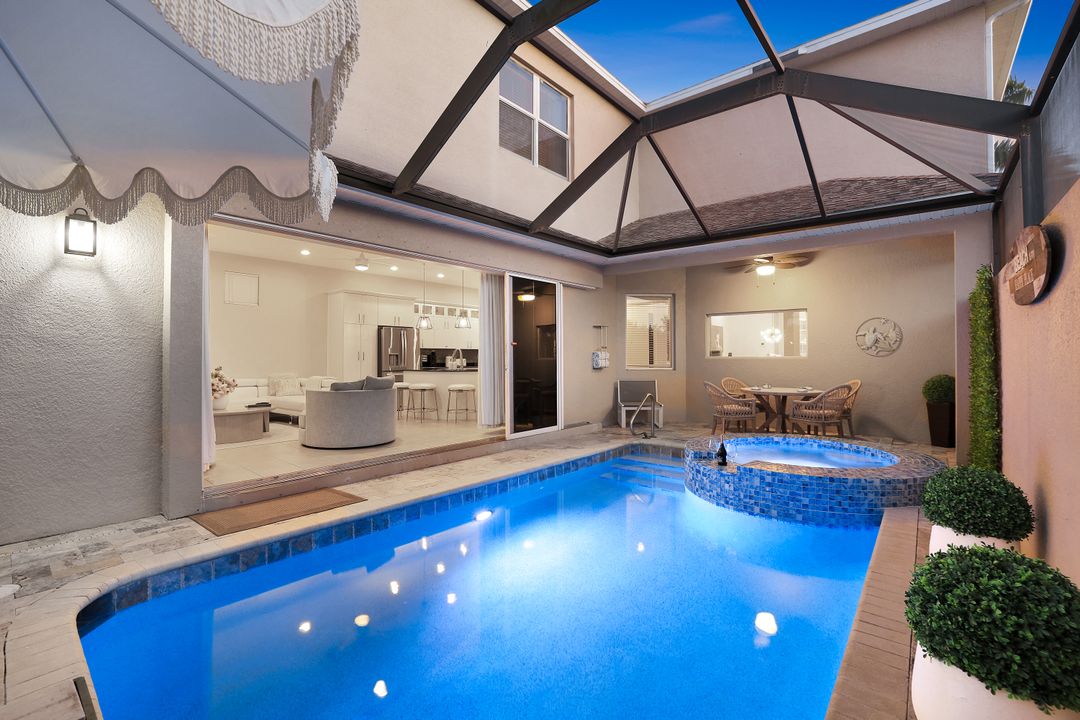 531 105th Ave N, Naples, FL 34108