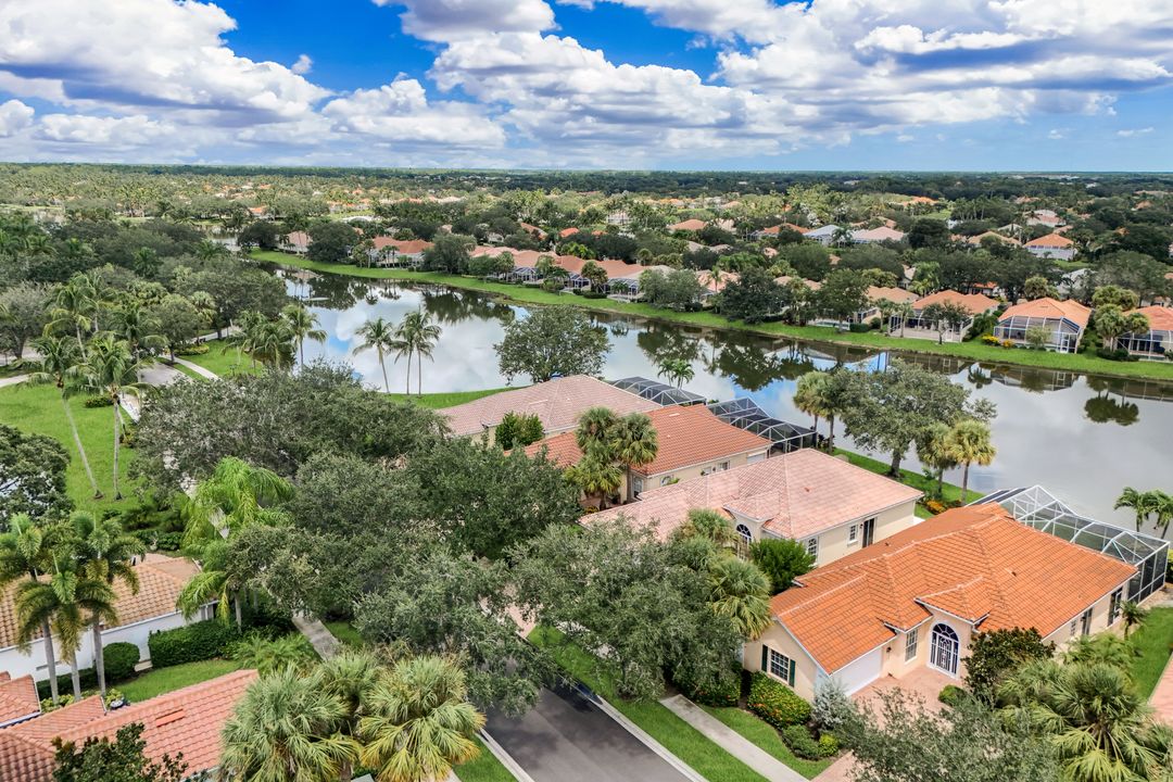 3821 Whidbey Way, Naples, FL 34119