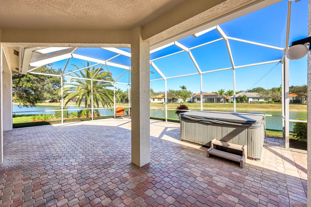 598 Grand Rapids Blvd, Naples, FL 34120