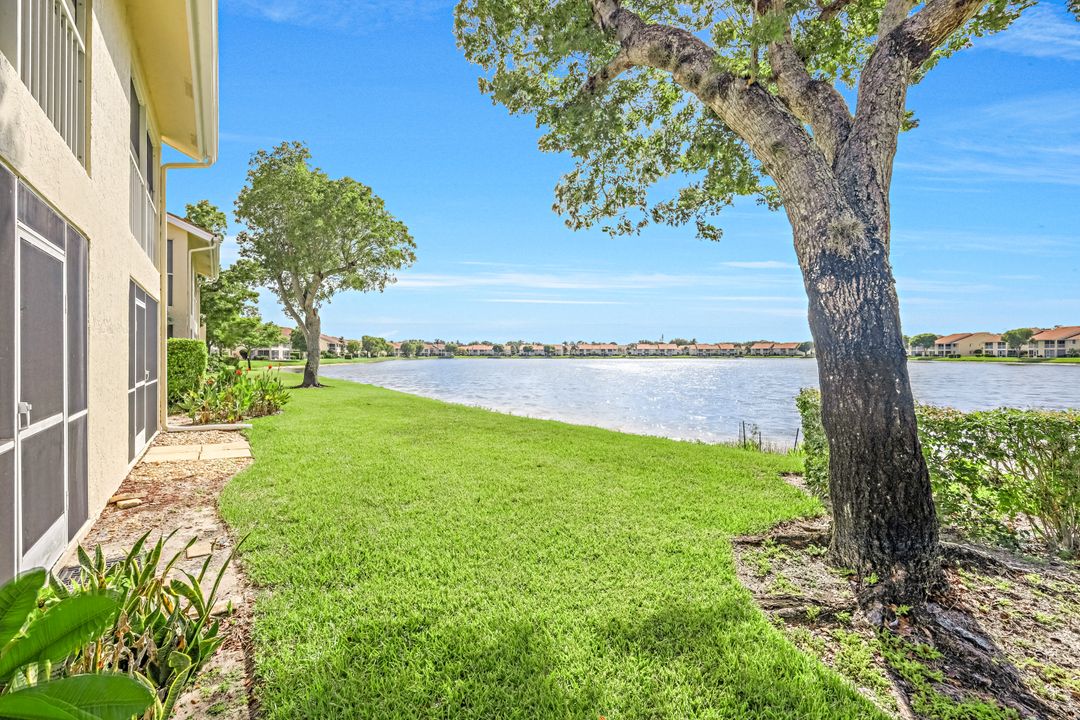 7800 Emerald Cir #b104, Naples, FL 34109