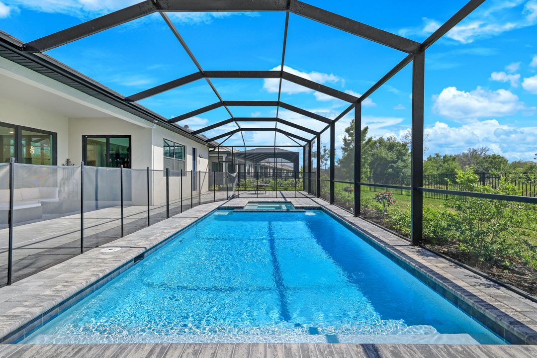 11030 Pebble Spgs Run, Fort Myers, FL 33913