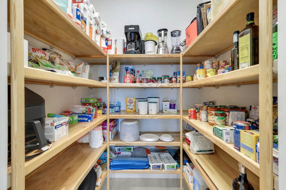 20266 Tiger Ct, Estero, FL 33928