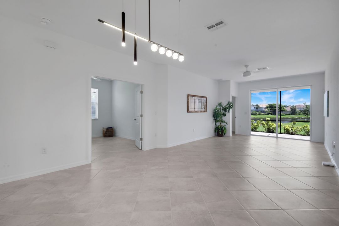 2175 Dragonfruit Wy, Naples, FL 34120